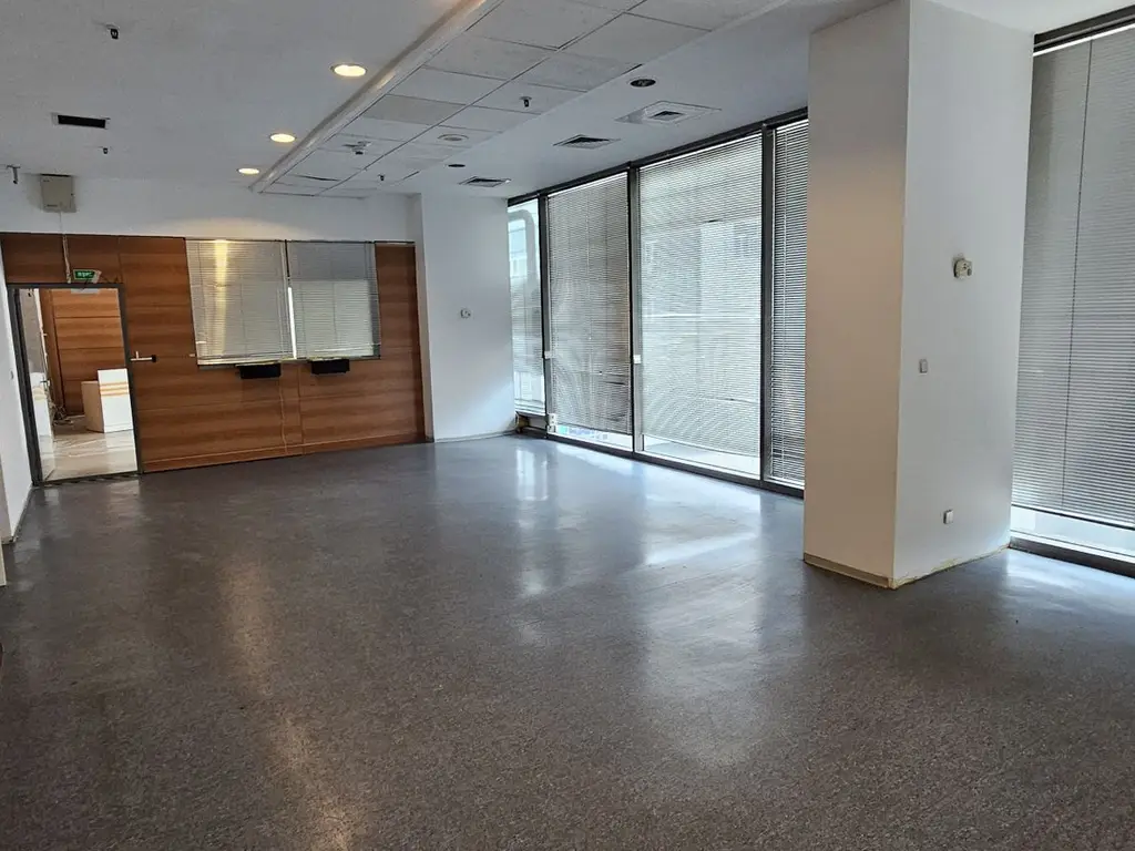 Pantelimon spatiu comercial 950 mp