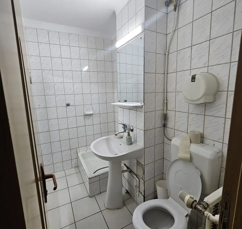 INCHIRIERE APARTAMENT 4 CAMERE | PARTER