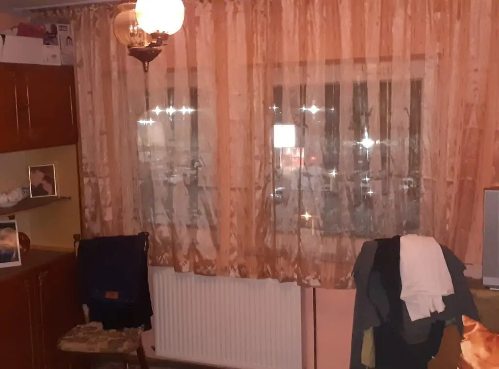BRASADAS vinde ap 3 cam etaj 4/4 lângă Economic.