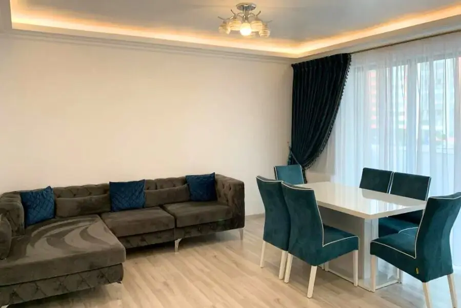 Vând apartament 3 camere 3 minute de Coresi complex ISARAN