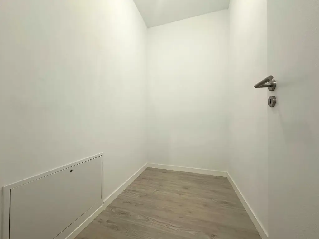 Apartament tip studio de vânzare lângă Paradisul Acvatic cu parcare si boxa