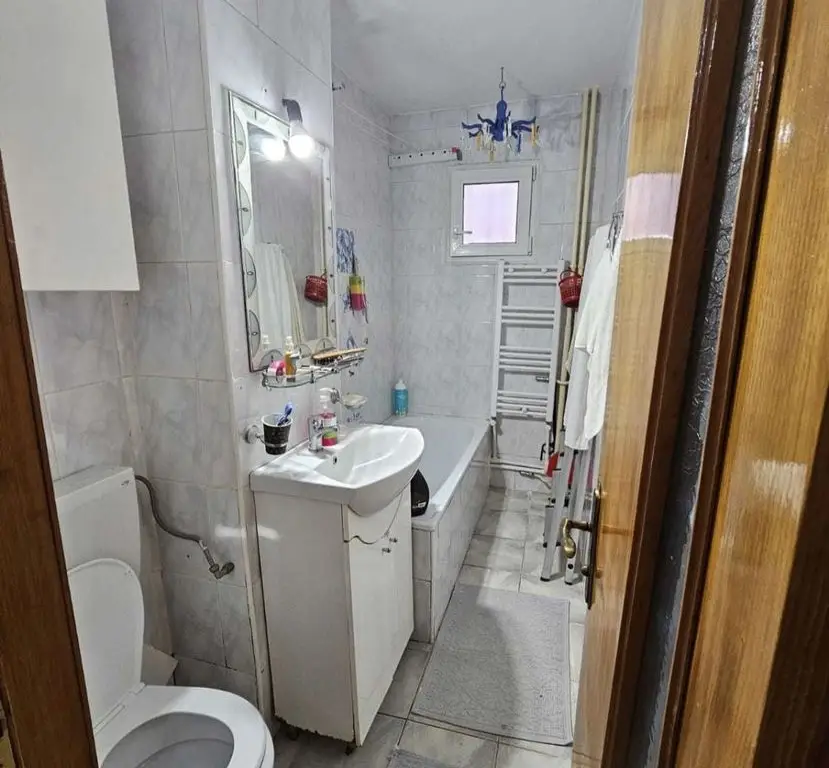 Apartament de vanzare-Casa de Cultura