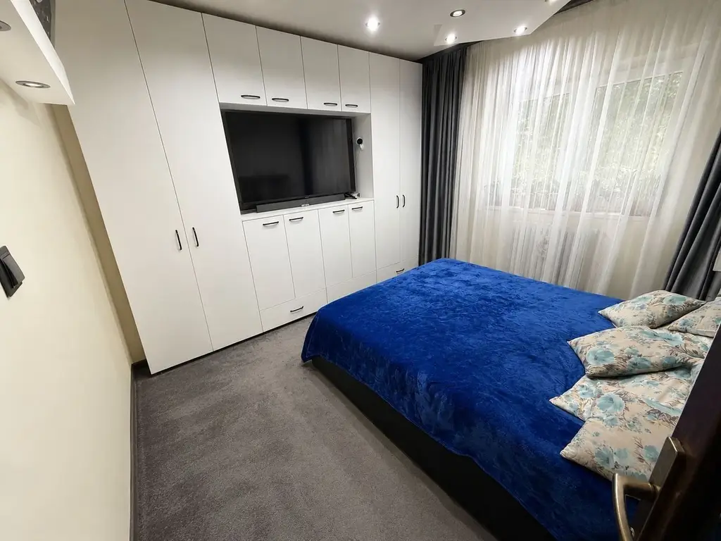 Apartament 2 camere | Etaj 1 | Complet mobilat și utilat | Loc de parcare | Zona Detunata