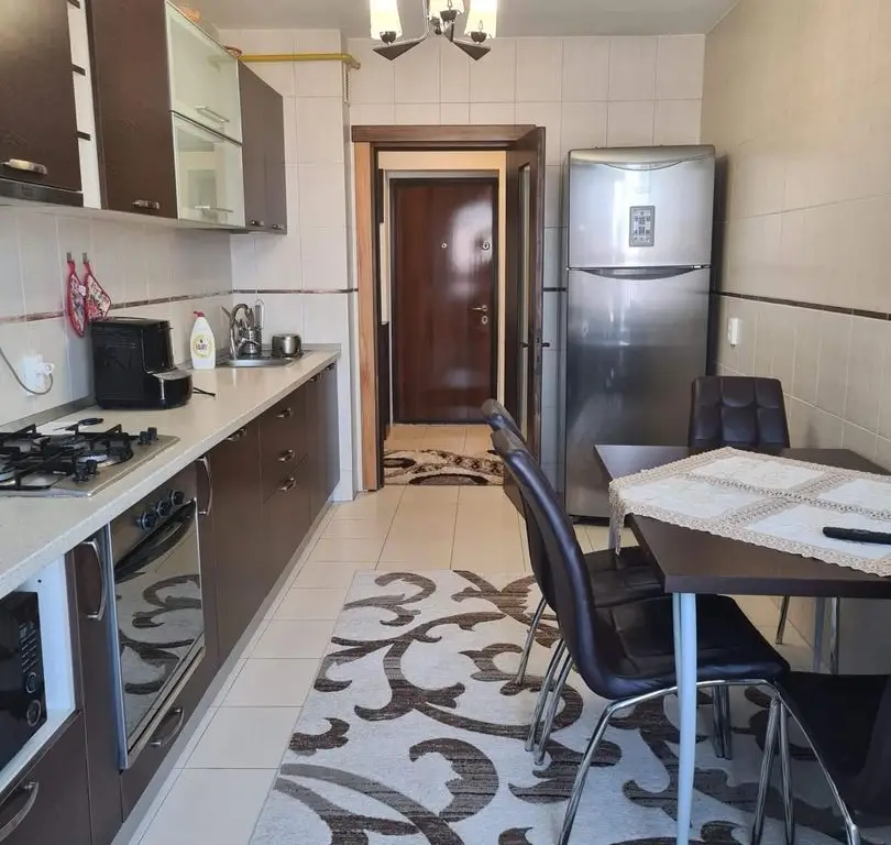 De inchiriat apartament cu 2 camere, bloc Vega, str. Tecuci, 550 euro