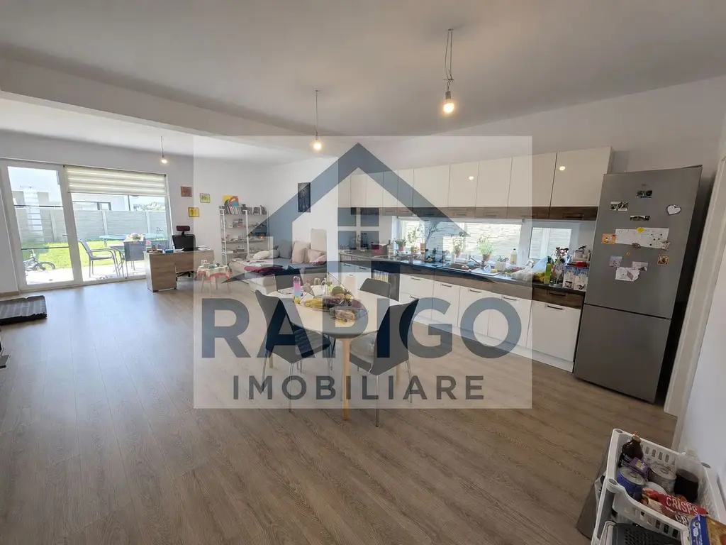 DUPLEX P+1E DE VÂNZARE ÎN MOṢNITA NOUĂ