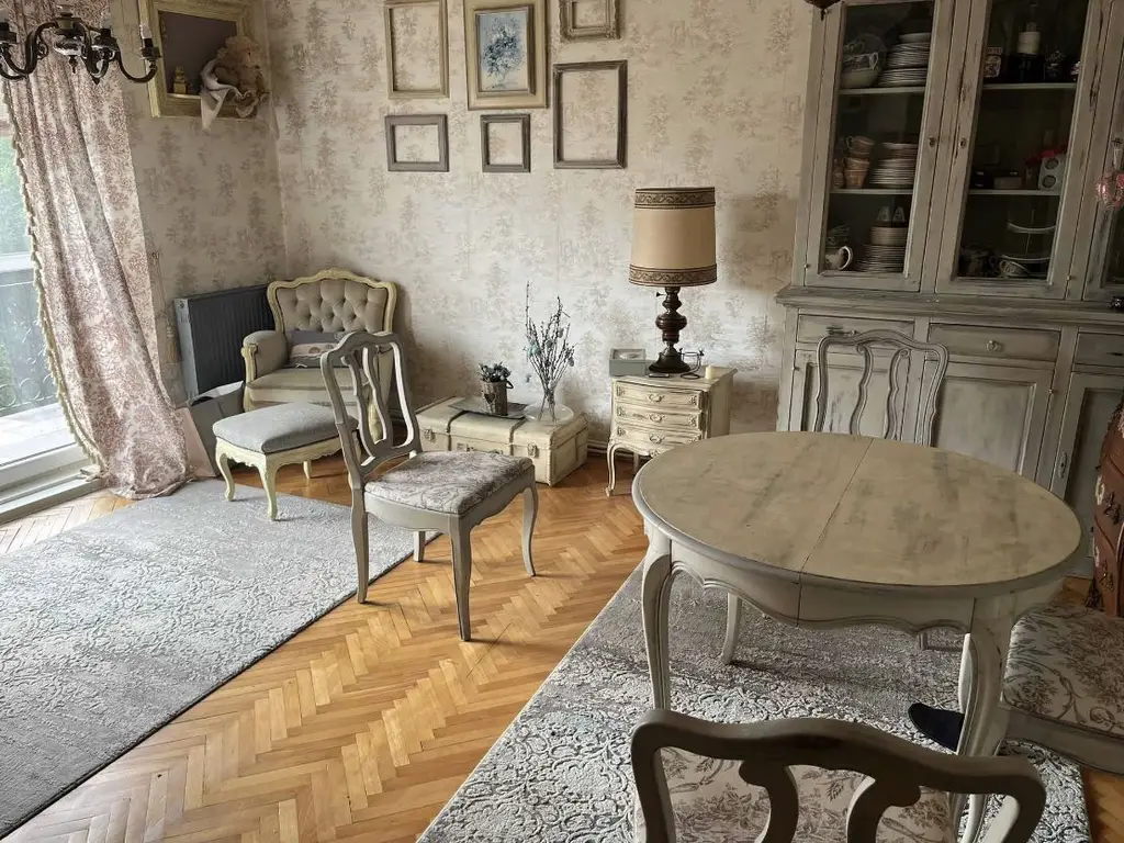 De vanzare apartament cu 3 camere