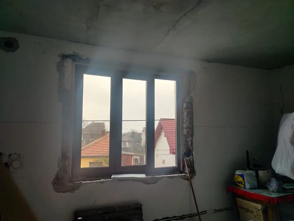 BRASADAS vinde vinde casa 4 cam. teren 5 ari 117mp.