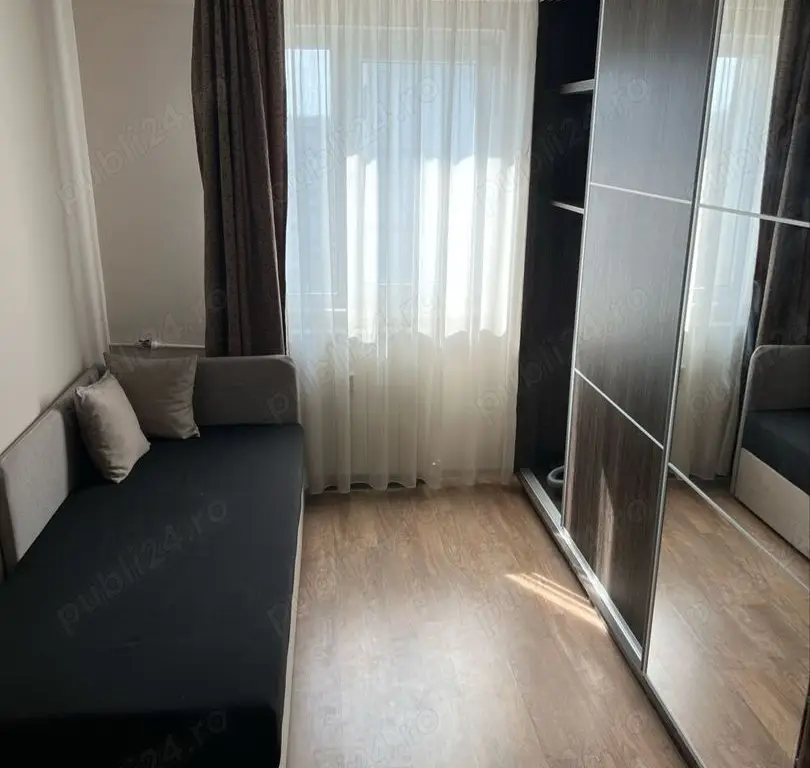 vand apartament 3 camere plus dressing