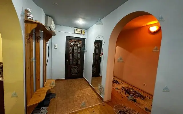 Apartament 4 camere de vânzare – Strada Daciei