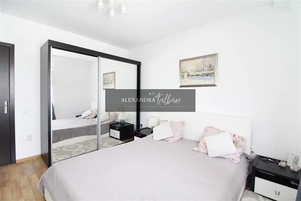 Apartament 2 camere decomandate, balcon, Marasti