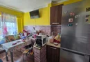 BRASADAS vinde ap 4 cam etaj 8 Centru Nou.