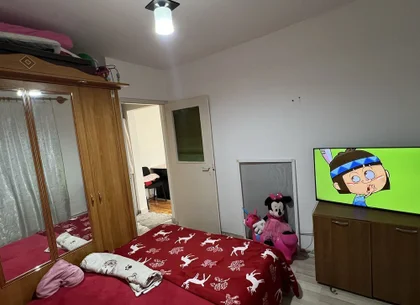 Vand Apartament 2 camere 4/4. Mobilat si utilat