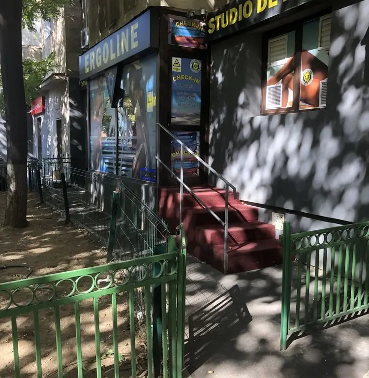 SPATIU COMERCIAL -RAHOVA-margeanului  scara acces exterior INTABULATA