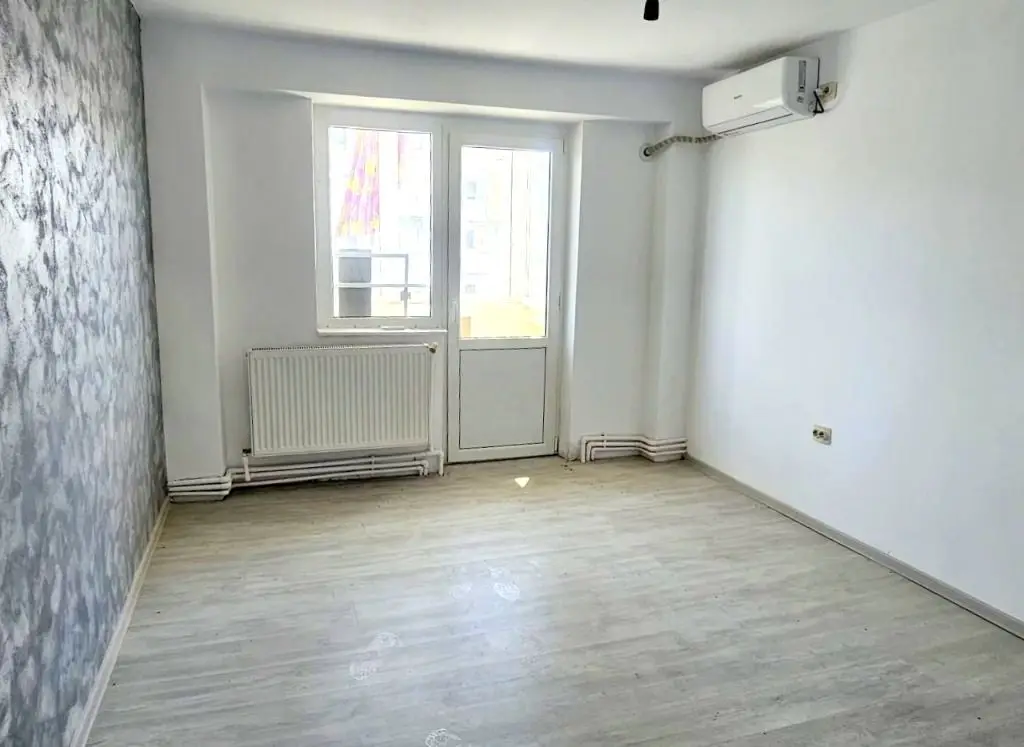 De vanzare apartament cu 2 camere, renovat, etaj9, Viziru 3, 43.000 euro