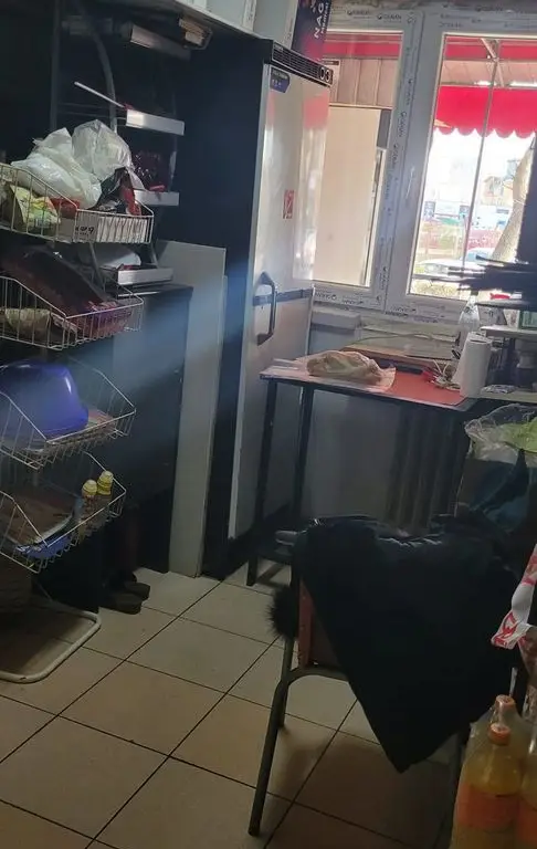 Spațiu comercial - Apartament 2 camere Berceni- Apărătorii Patriei
