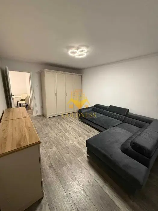 2 camere decomandate, Modern, Zona Parang Manastur