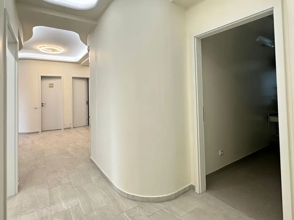 De vânzare Centru Medical Multifuncțional 196 mp zona Coresi