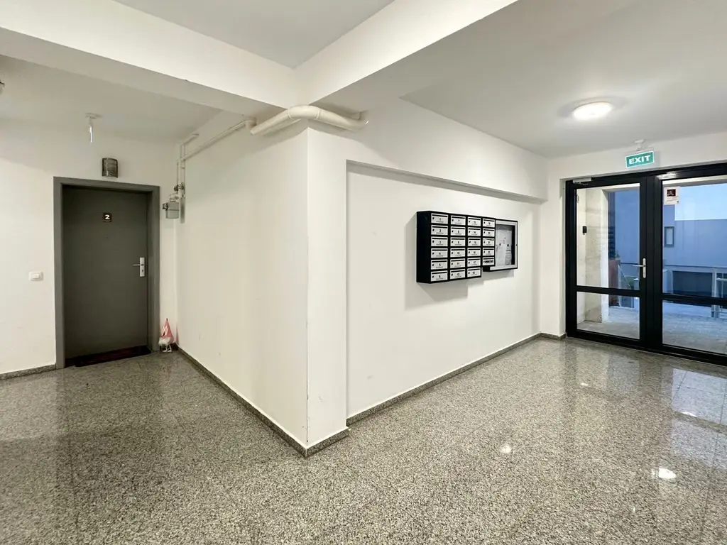 VÂNZARE APARTAMENT 2,5 CAMERE NOU NELOCUIT