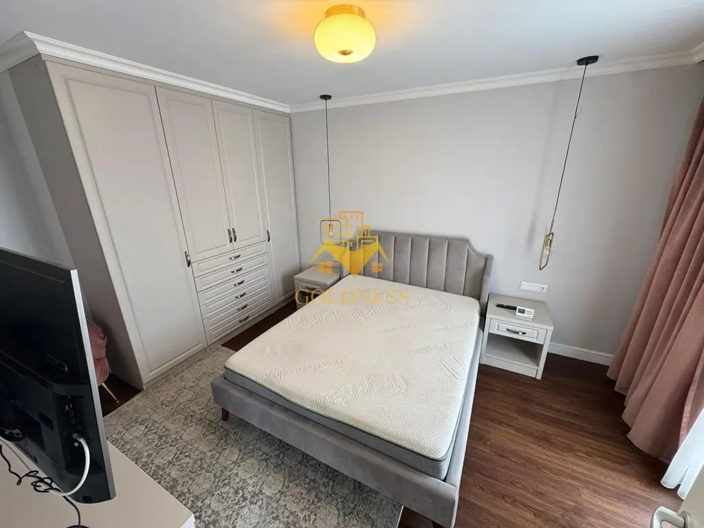 2 camere, lux, bloc nou, parcare, AC, Andrei Muresanu zona Mega Image