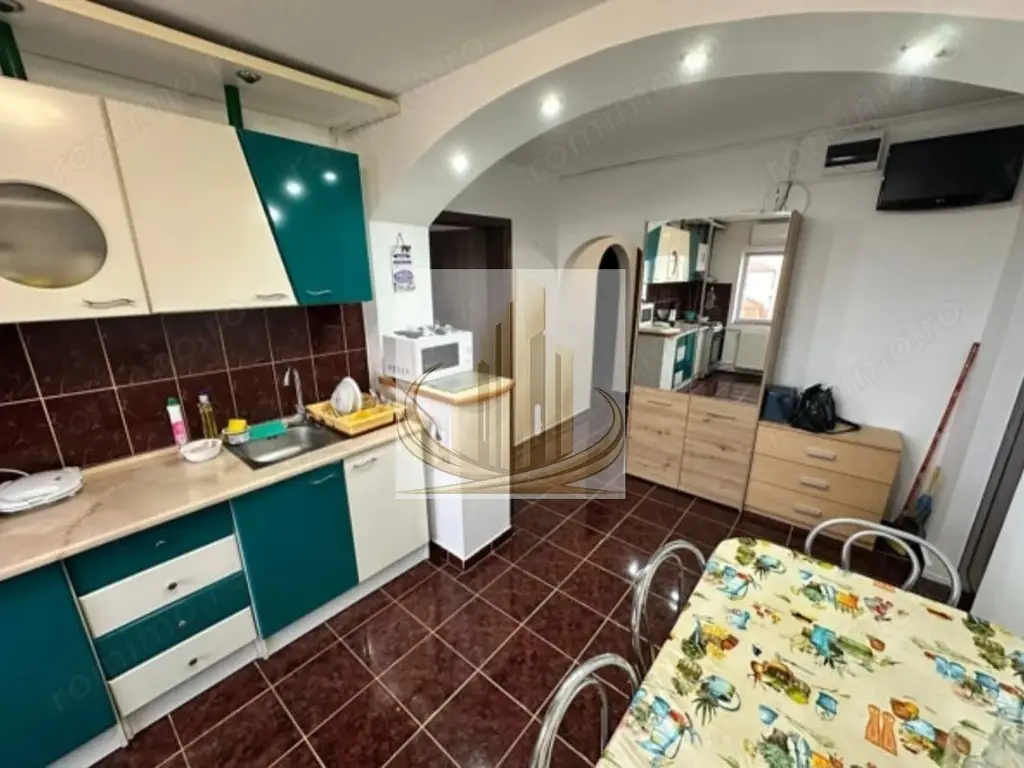 Apartament 3 camere complet renovat, mobilat, poziție ideala Girocului