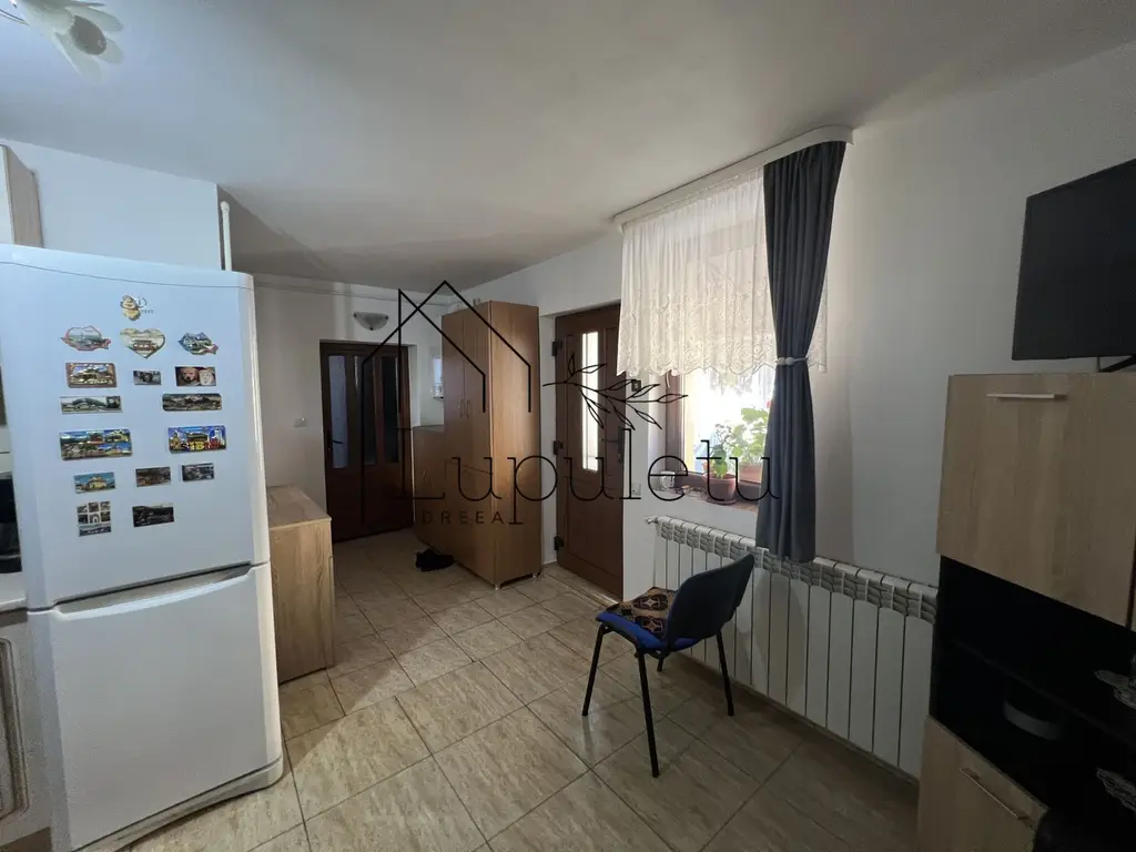 Casa Spațioasă | 140 MPU |3 Dormitoare | Piața Cibin