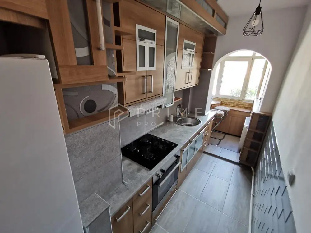 Apartament cu 1 cameră, renovat complet