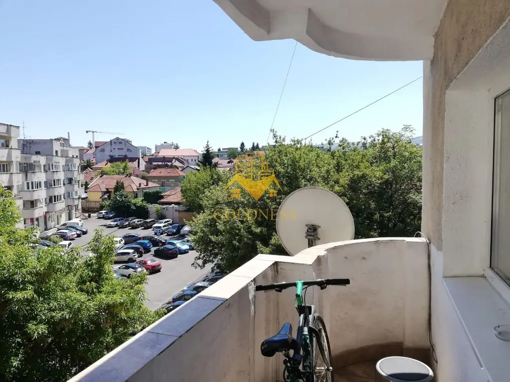 3 camere, decomandate, mobilat complet, Zona Avram Iancu, Cipariu