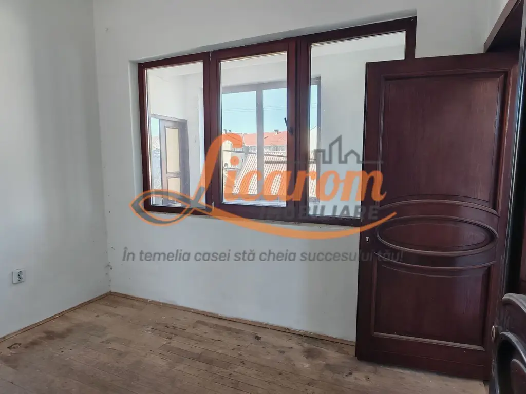 Cladire P+4 Rasnov- Central, IDEAL INVESTITIE.