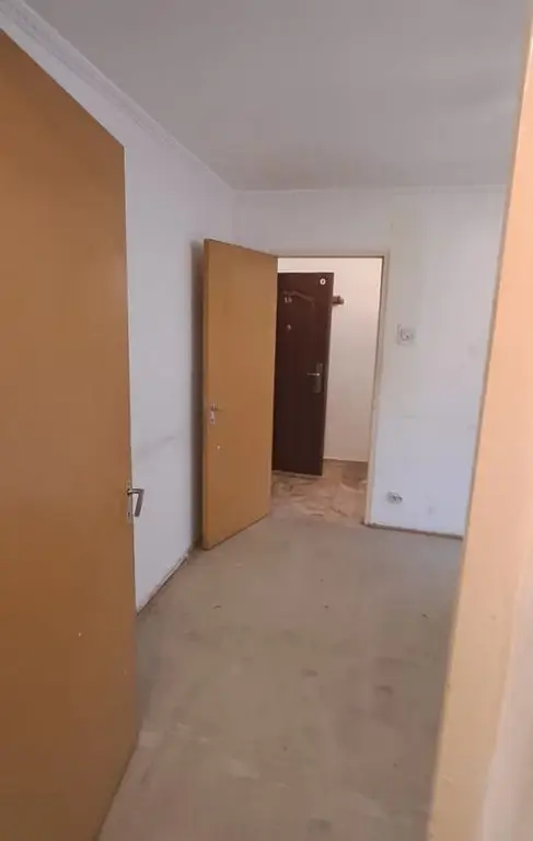 Apartament 2 camere de vanzare cartier Titan la 7 minute metrou