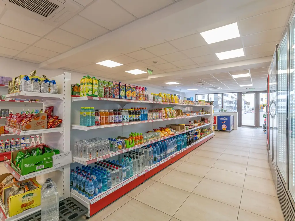 Spatiu comercial de vanzare cartier Tractorul (zona noua)