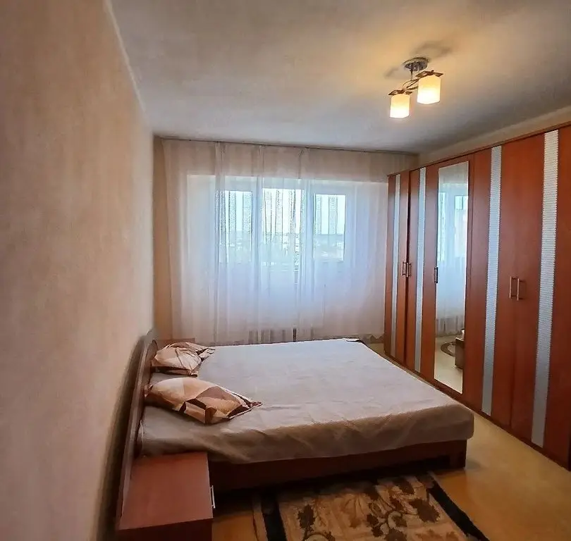 De inchiriat apartament 2 camere Mazepa 2, et. 9, 350 euro