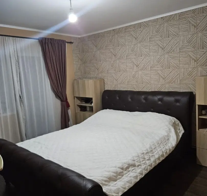 APARTAMENT 3 CAMERE LIPOVEI
