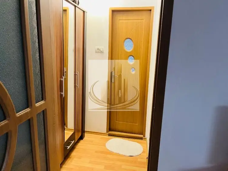 Vând apartament cu 2 camere-Aradului