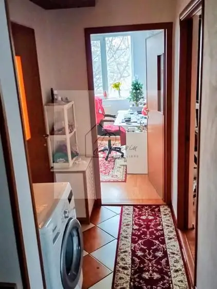 Apartament 3 camere complet mobilat + boxa + parcare Resita Crisului