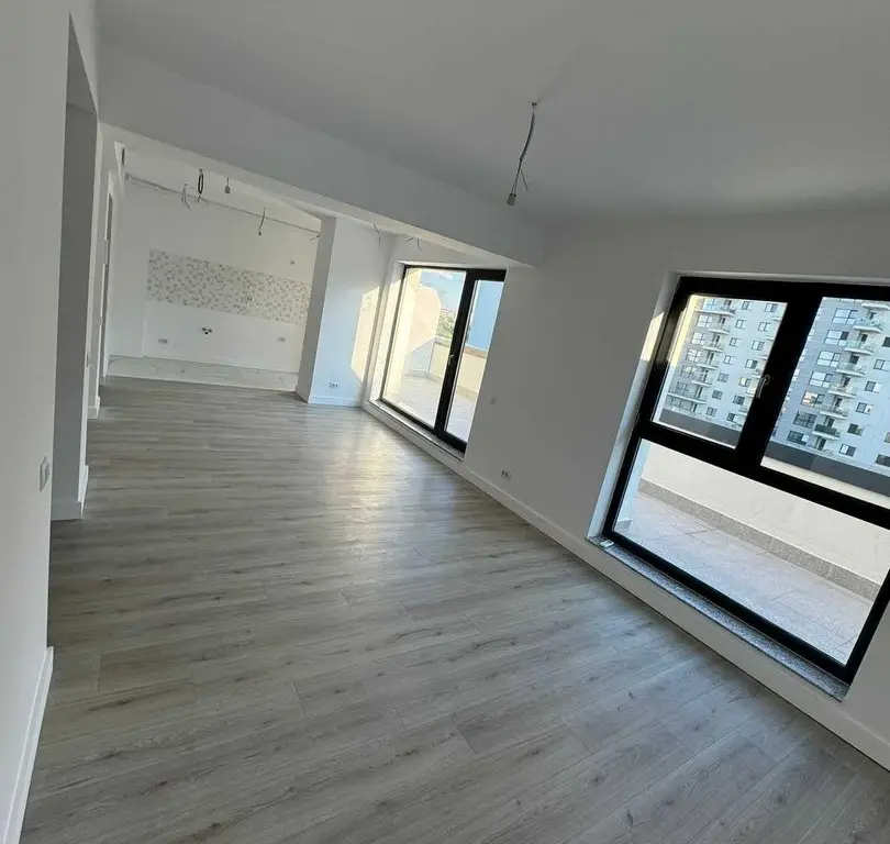 Penthouse 3 camere vedere lac /Bloc Boutique/ Promenada/Onix Residence