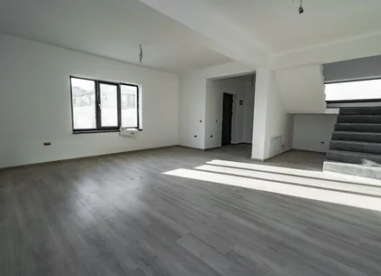 Propietar casa P+M STR.SAFIRULUI
