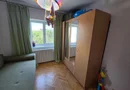 Vand apartament cu 4 camere aproape de centru
