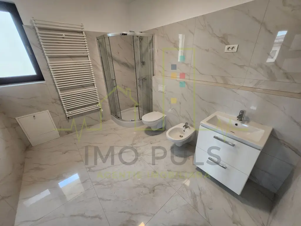 Casa Individuala. Piscina. 2 Garaje. Timisoara. Posibilitate rate