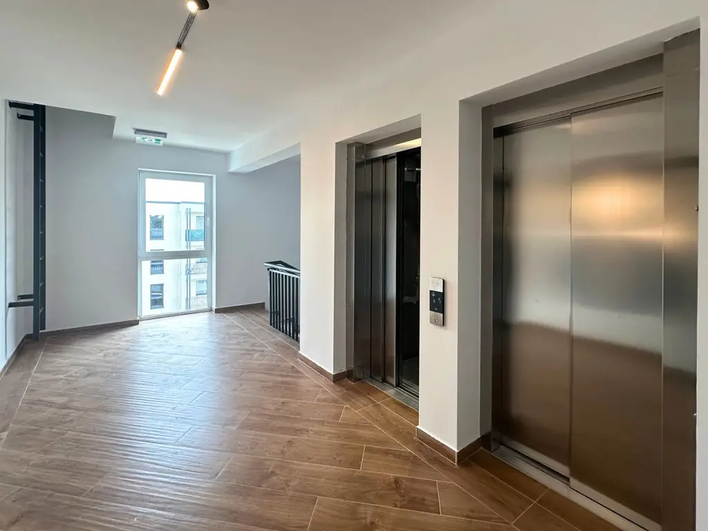 Apartament tip studio cu bucătăria mobilată zona Coresi Brasov