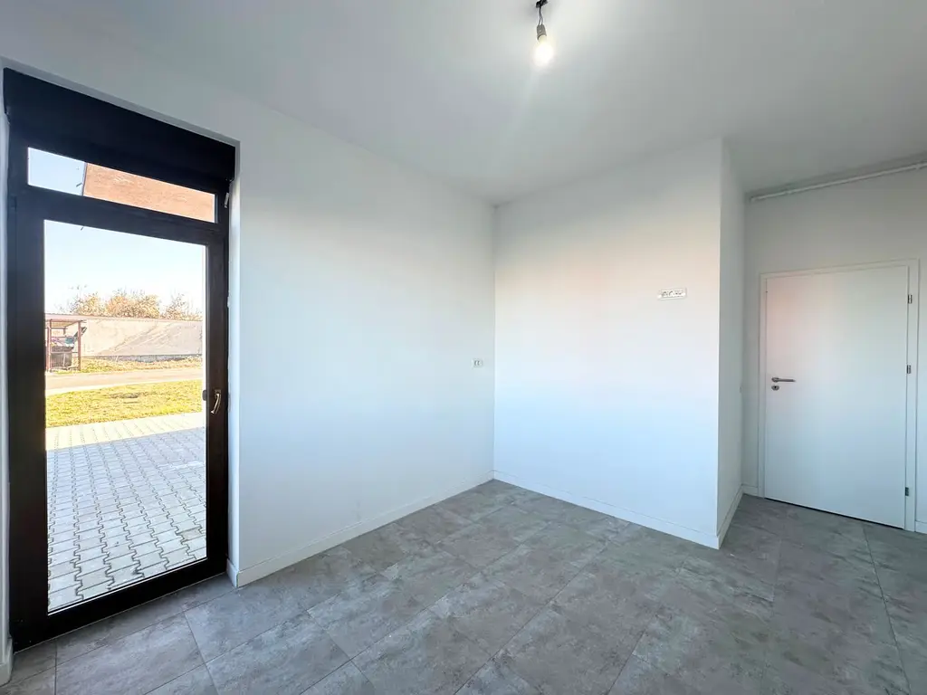 Apartament tip studio de vânzare lângă Paradisul Acvatic cu parcare si boxa