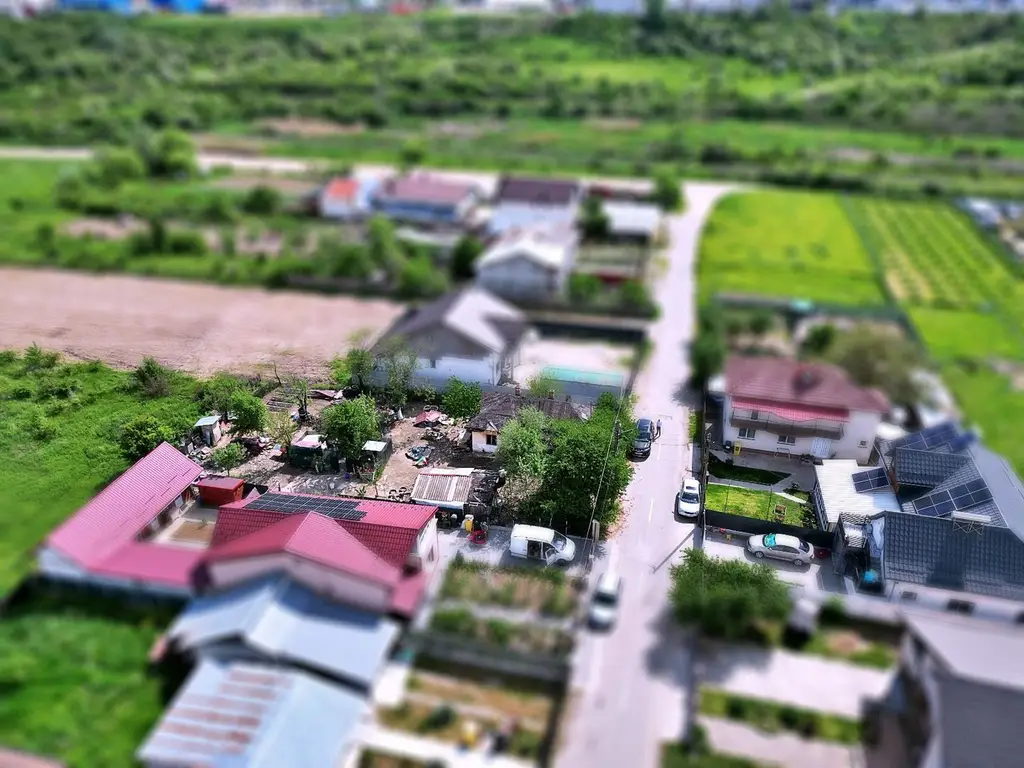 Teren intravilan de vânzare – 2200 mp, Pitești, str. Bananai
