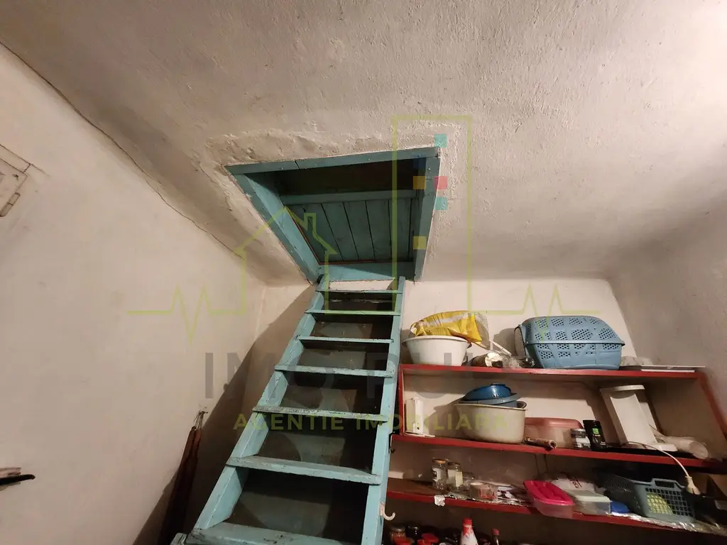 Casa individuala. Mijloace de transport. Toate utilitatile.