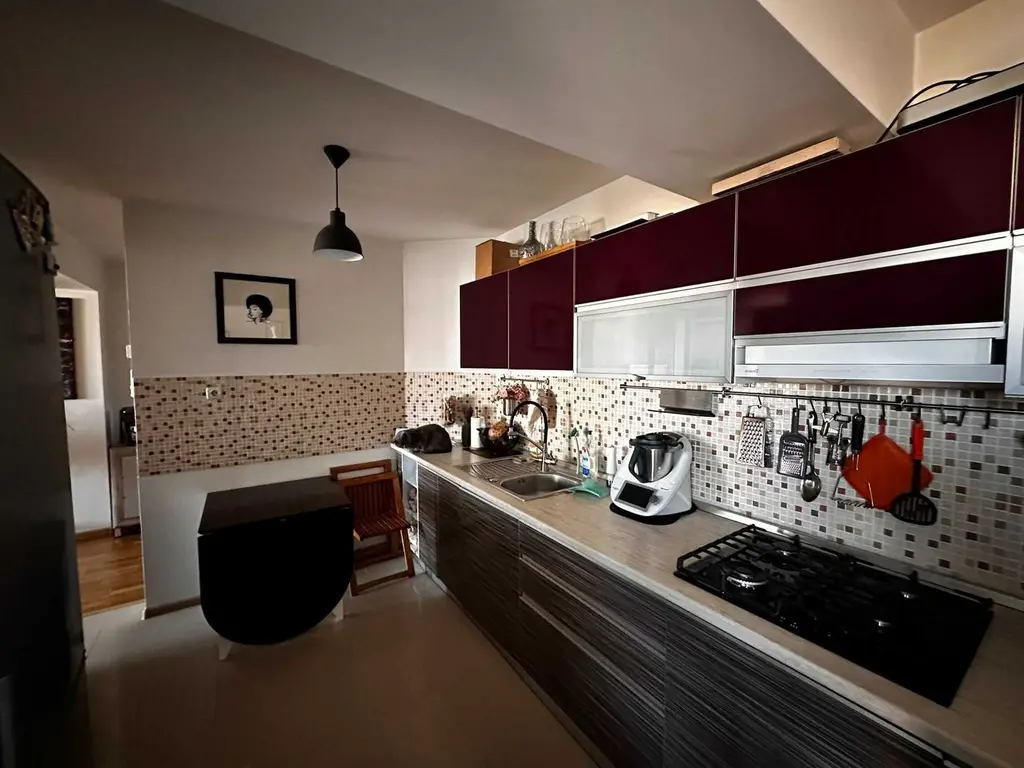 Apartament 3 camere 100 mp Sector 2 , Morarilor