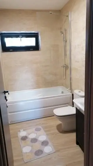 BRASADAS vinde 1/2 duplex în cartierul Europa.