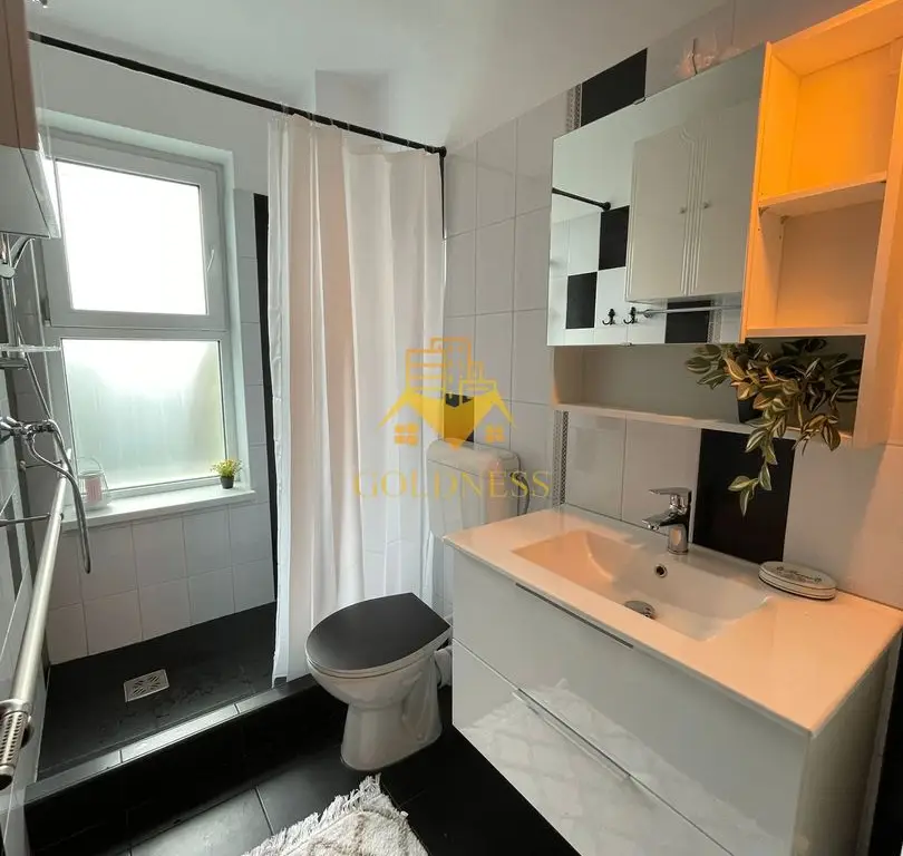 2 camere open space, Modern, Parcare, Zona Lombului, Dambul Rotund