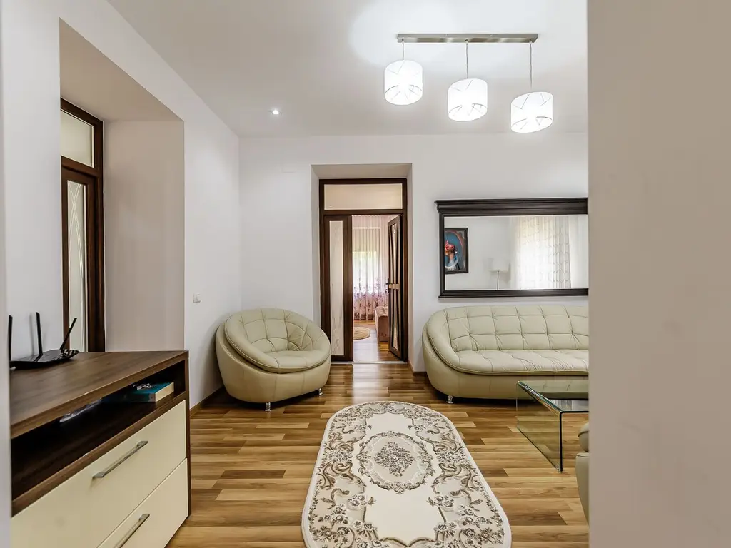 Rezervat Proprietate de vis cu teren 2880 mp și facilități PREMIUM