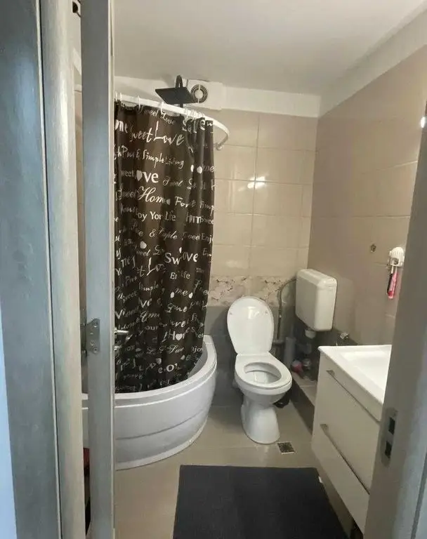 Apartament 4 camere,strada Almasu mic