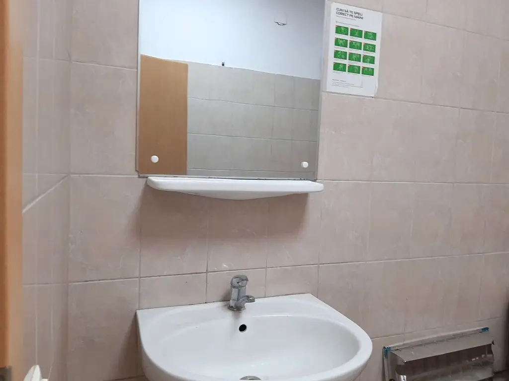 Spațiu comercial de închiriat 62 mp zona Bartolomeu Str Lungă