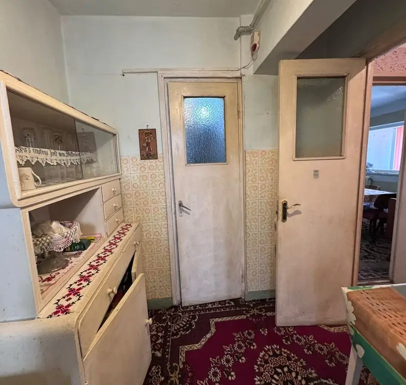 Apartament 3 camere de vânzare – Zona Pieței Centrale