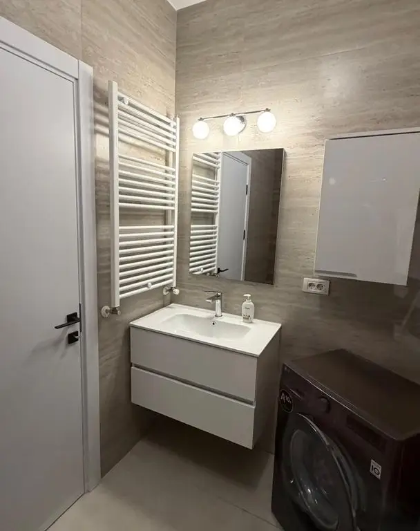 Apartament de Inchiriat - 2 Camere - 61 MP - Zona Grand Arena